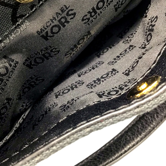 Michael Kors Crossbody - Picture 4 of 6